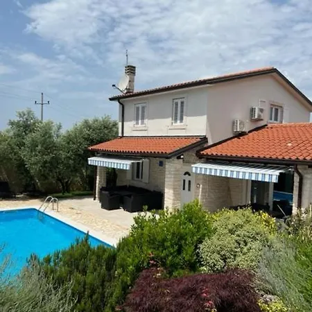 Casa Di Oliva Villa
